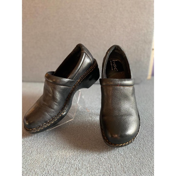 b.o.c. Woman’s clog size 7.5 black leather heeled clog, nurse shoe, comfort shoe - Picture 1 of 13